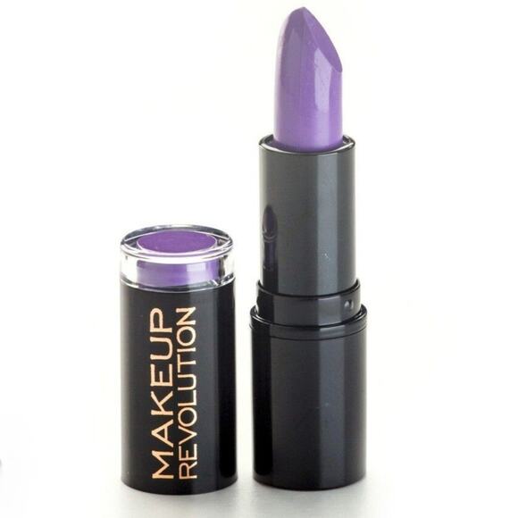 Makeup Revolution Lipstick “Depraved” Purple Shade 3.2g New Sealed - Picture 1 of 4
